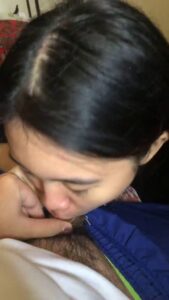 สาวไทยวัย18 ดูดควยผัวมิดลำยาว กลืนน้ำเงี่ยนแตกคาปากเต็มๆ