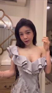 สาวหุ่นเซ็กซี่โดนควยใหญ่ยัดหีเย็ดกระแทกแรงแตกในคาหี