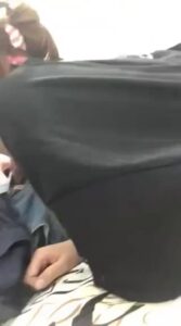 สาวไทยเงี่ยนจัดอมควยแฟนยาวๆ ก่อนโดนซอยหีแตกในคารู
