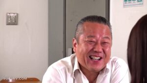 เมย์ ฮายาชิ นักเรียนหีแฉะโดนซอยหีเย็ดสดในห้องนอน แตกในคารู